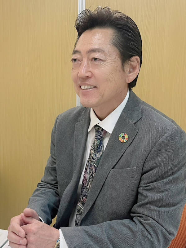 山岡鉄也