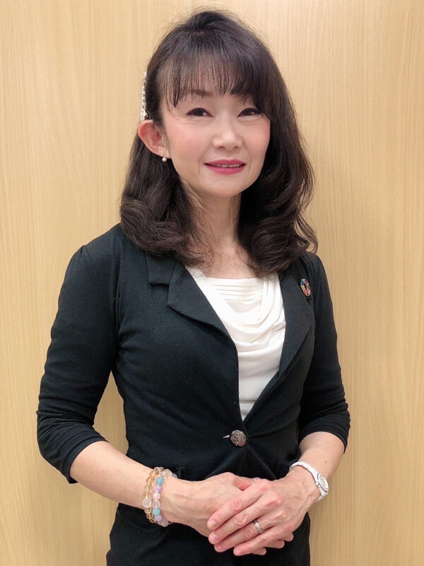 カラーアドバイザー山岡千春