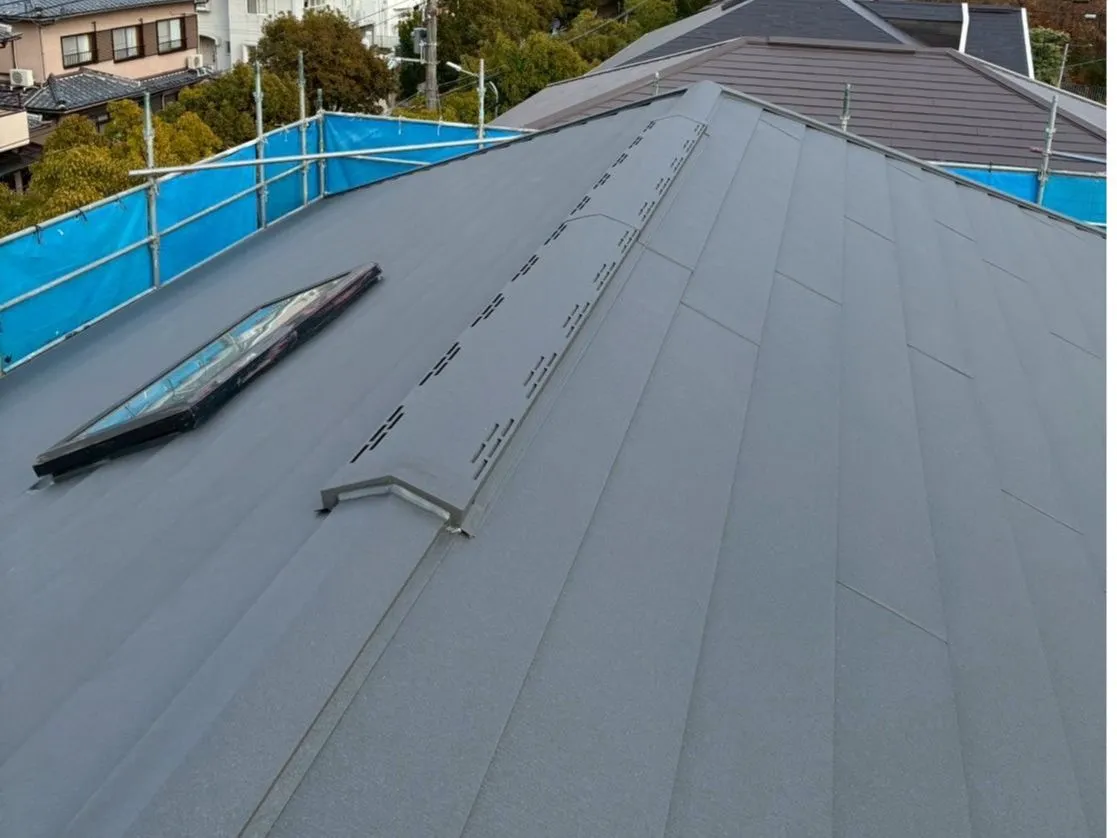神戸市西区美穂が丘Y様邸屋根カバー工法