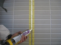 コーキング補修(打ち替え)の様子