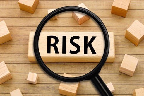 外壁塗装を後回しにしてはいけない理由(RISK)イメージ